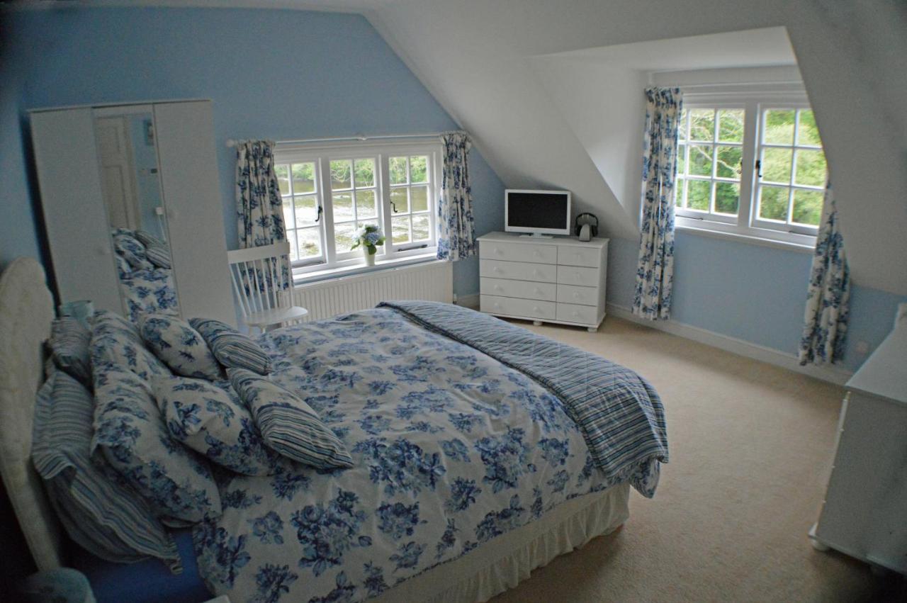 Pwll-Y-Faedda Bed & Breakfast Билт Уелс Екстериор снимка