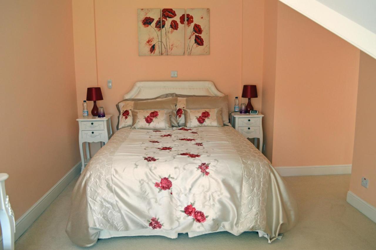 Pwll-Y-Faedda Bed & Breakfast Билт Уелс Екстериор снимка