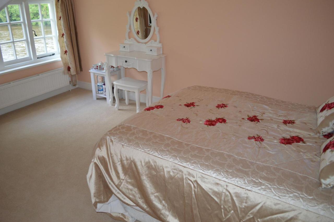 Pwll-Y-Faedda Bed & Breakfast Билт Уелс Екстериор снимка